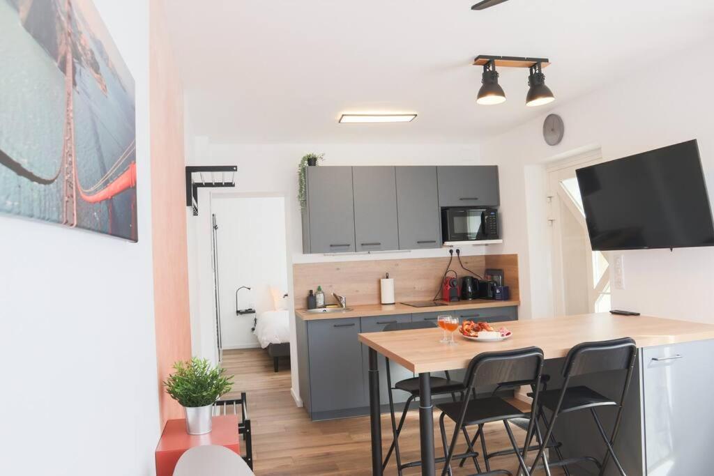 {Le Factory}, Proche Euroairport Apartment Сен-Луи Екстериор снимка